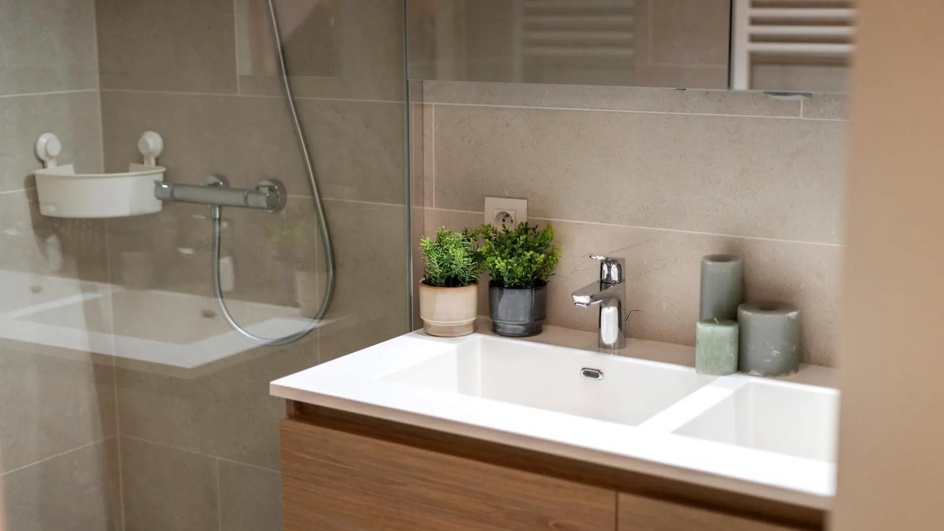 Harbour Feeling - Luxury Apartment At The Ostend Yacht Harbour
